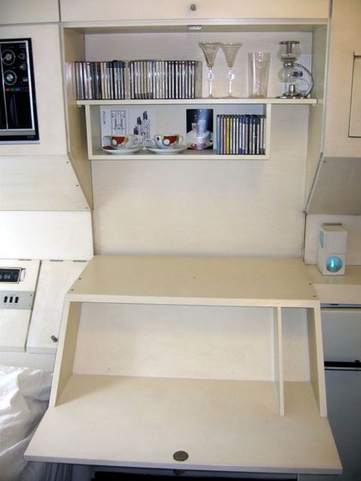 Nakagin Capsule Tower in Tokio (20 pics)