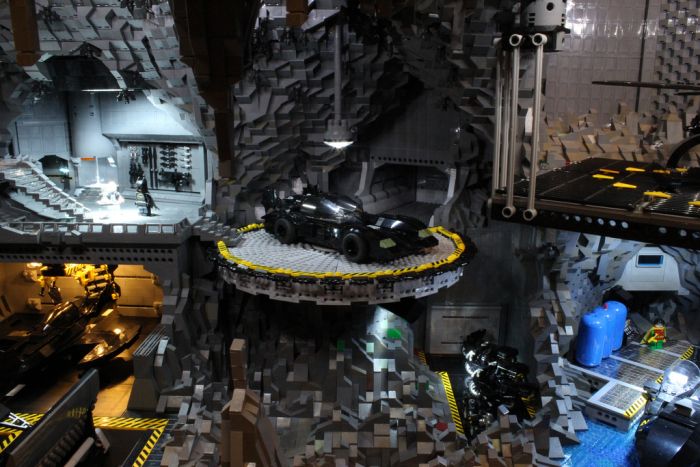 Epic LEGO Batcave (32 pics)