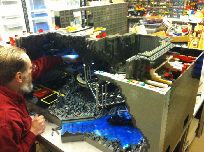 Epic LEGO Batcave (32 pics)