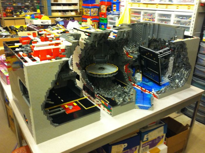 Epic LEGO Batcave (32 pics)