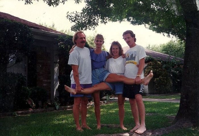 Family Photos 1988 - 2011 (23 pics) Family Photos 1988 - 2011 (23 pics)