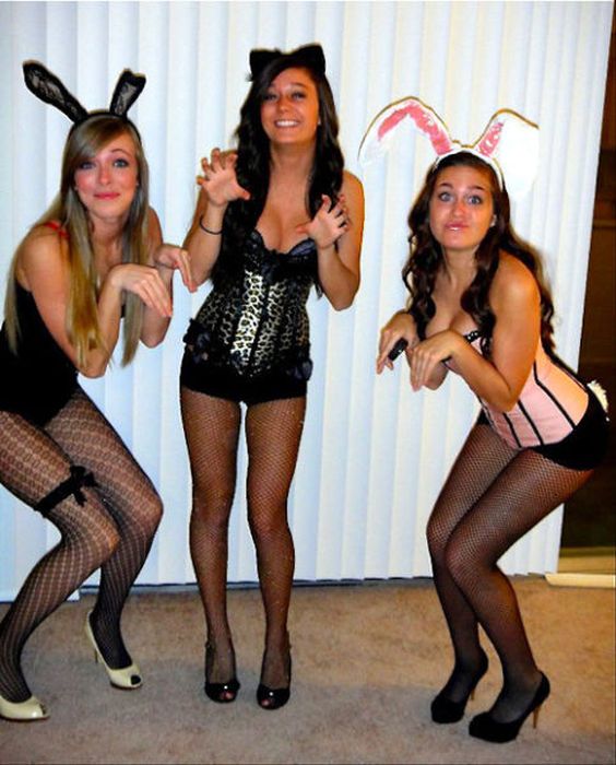 College Girls Wearing Sexy Costumes Pics