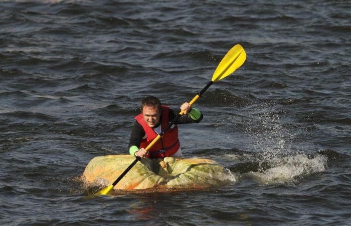 The Third Annual Pumpkin Regatta (11 pics)