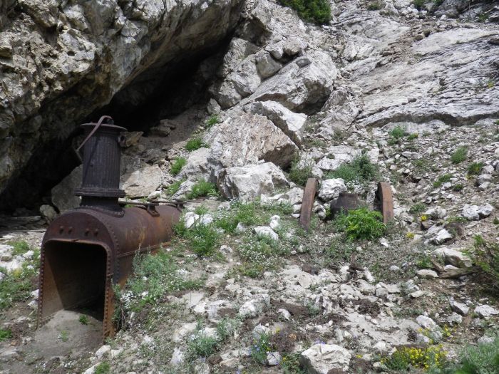 Abandoned Places (70 pics)