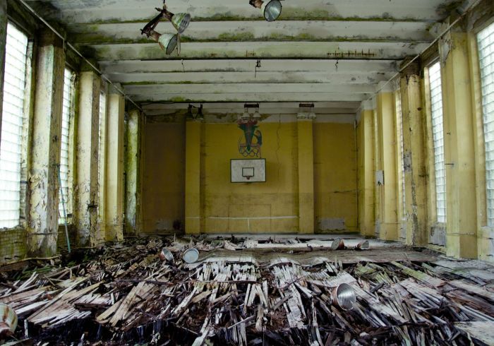 Abandoned Places (70 pics)