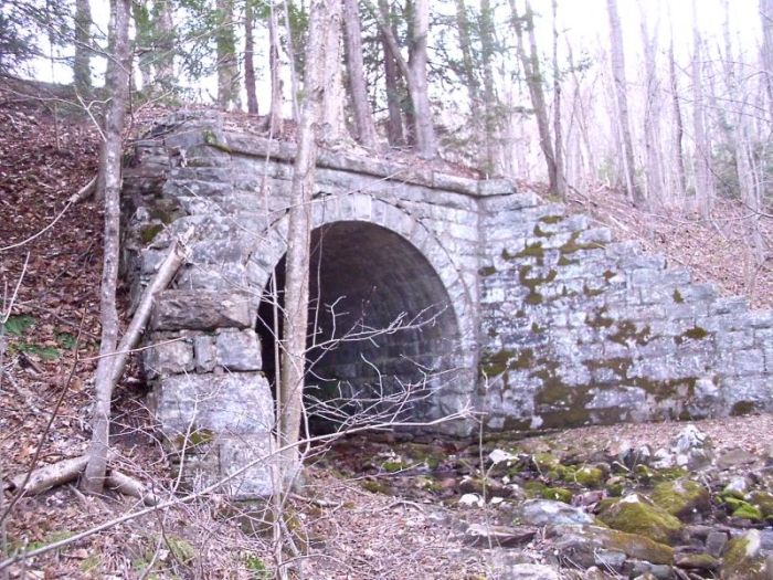 Abandoned Places (70 pics)