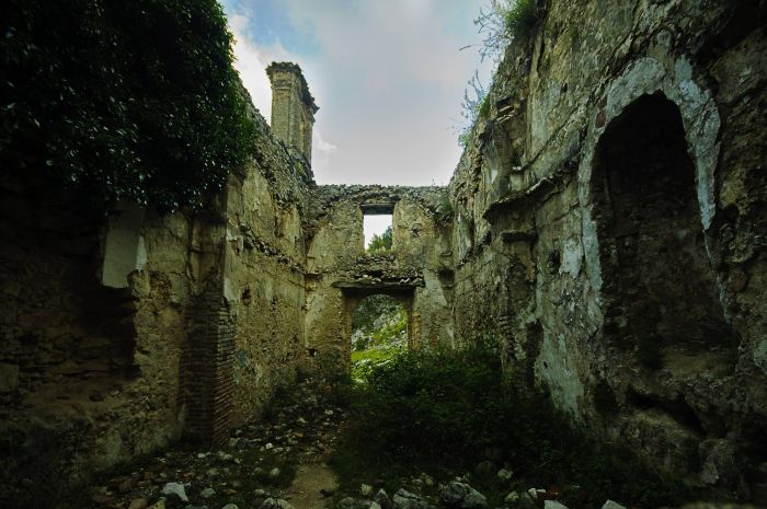 Abandoned Places (70 pics)