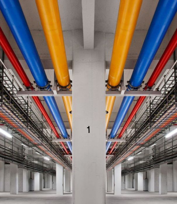 Google's Top-Secret Data Center (37 pics)