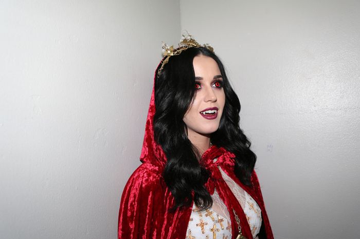 Katy Perry And John Mayer Dressed Up For Halloween (13 pics)
