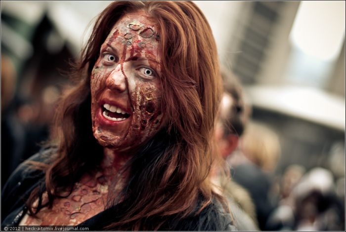 Toronto Zombie Walk 2012 (75 pics + video)
