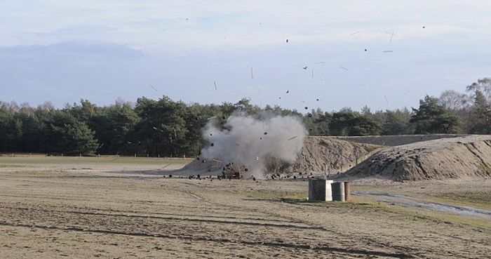 Anti-Landmine Device (8 pics)