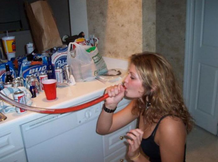 Beer Bong Girls (45 pics)