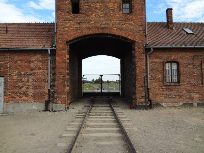 Auschwitz Concentration Camp (40 pics)