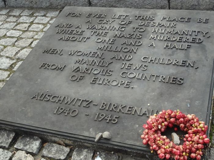 Auschwitz Concentration Camp (40 pics)