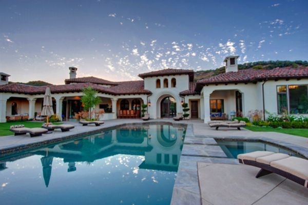 A New Mansion of Britney Spears (30 pics)