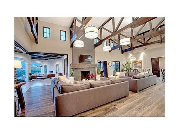 A New Mansion of Britney Spears (30 pics)
