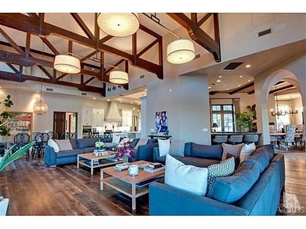 A New Mansion of Britney Spears (30 pics)