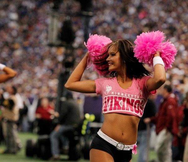 Minnesota Vikings Cheerleaders (90 pics)