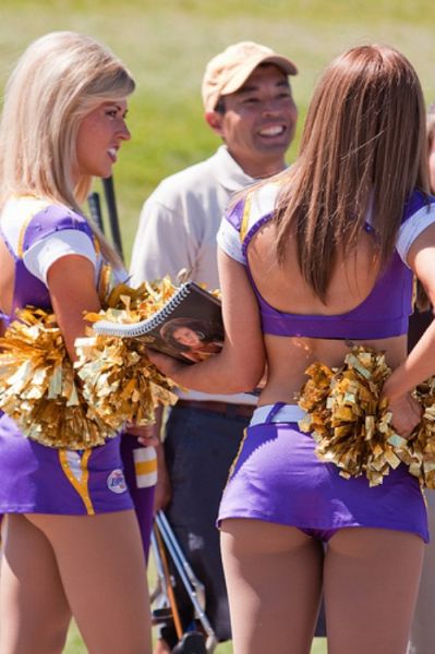 Minnesota Vikings Cheerleaders (90 pics)