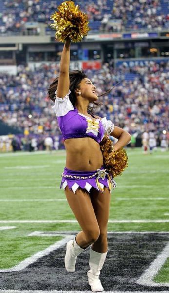 Minnesota Vikings Cheerleaders (90 pics)