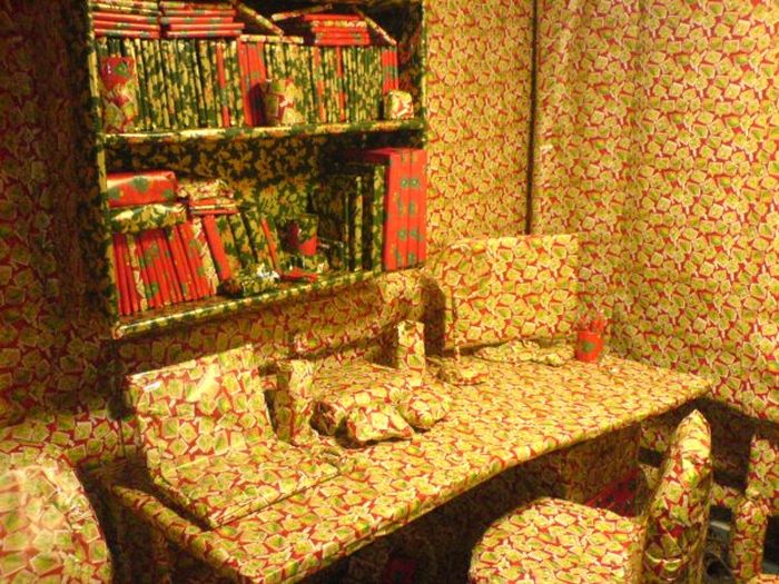 Wrapping Prank (13 pics)