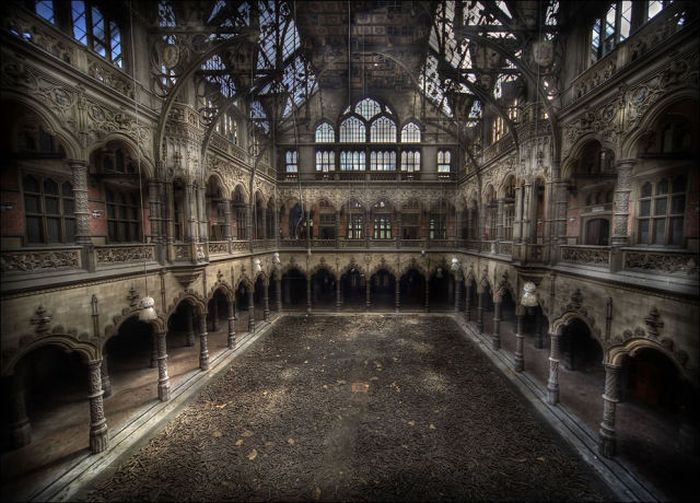 Spooky Abandoned Places (40 pics)