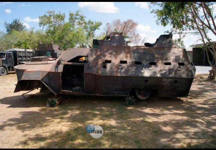 Narco Vehicles of Mexican Cartels (33 pics)