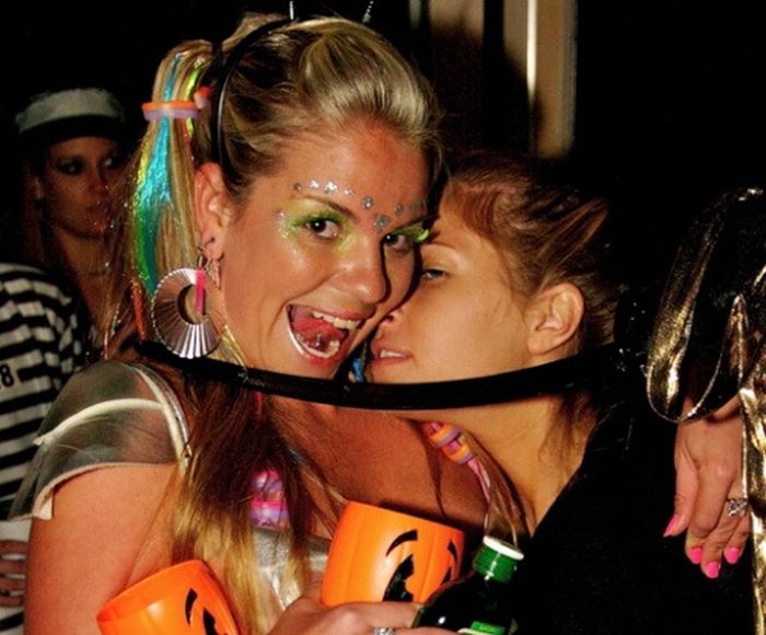 Sexy Halloween Girls (159 pics)