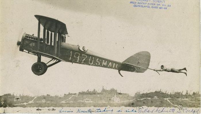 Aerial Stunts of 1920s Barnstormers (20 pics)