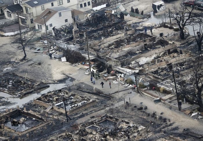 Aerial Photos Of The Fire Destruction In Breezy Point (9 pics)