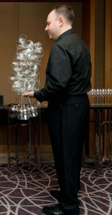 Wine Glass Holding Record (7 pics)