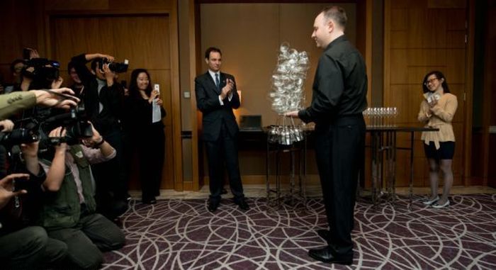 Wine Glass Holding Record (7 pics)