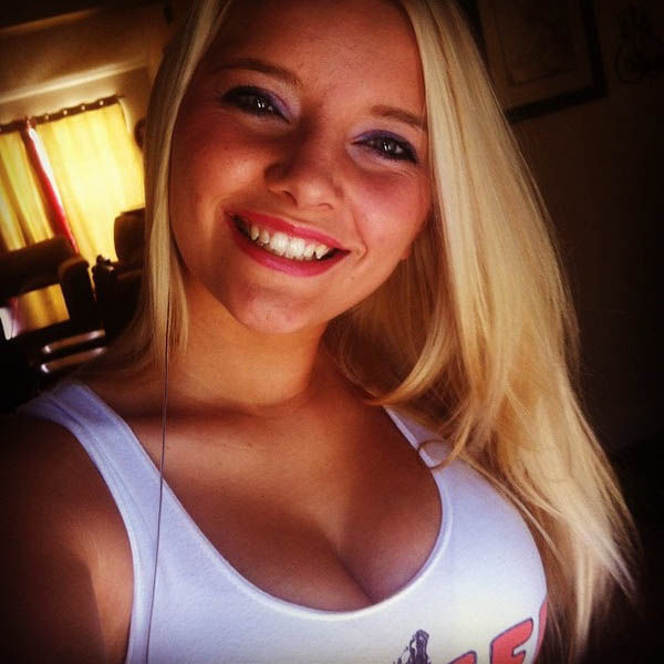 Hooters Girls (31 pics)