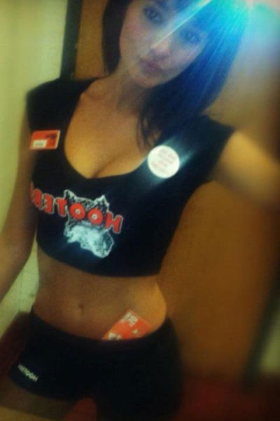 Hooters Girls (31 pics)