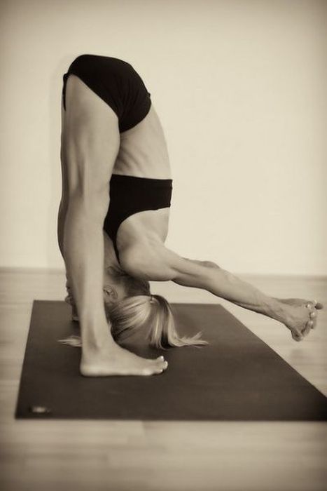 Yoga Pics (36 pics)