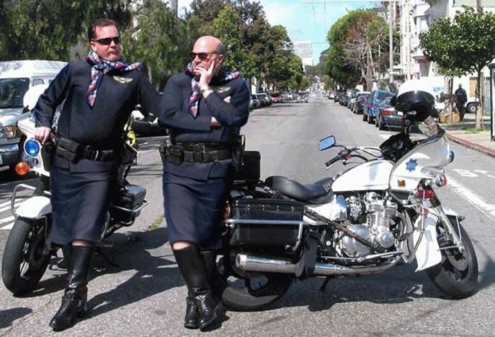 Police Cars (74 pics)