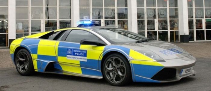 Police Cars (74 pics)