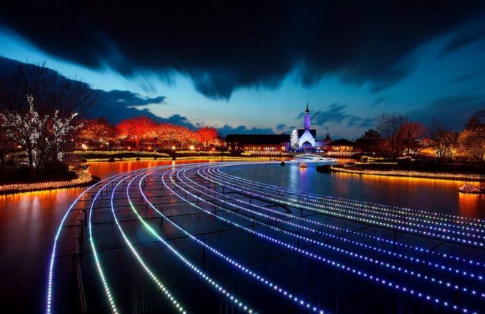 Japan’s Winter Light Festival (15 pics)