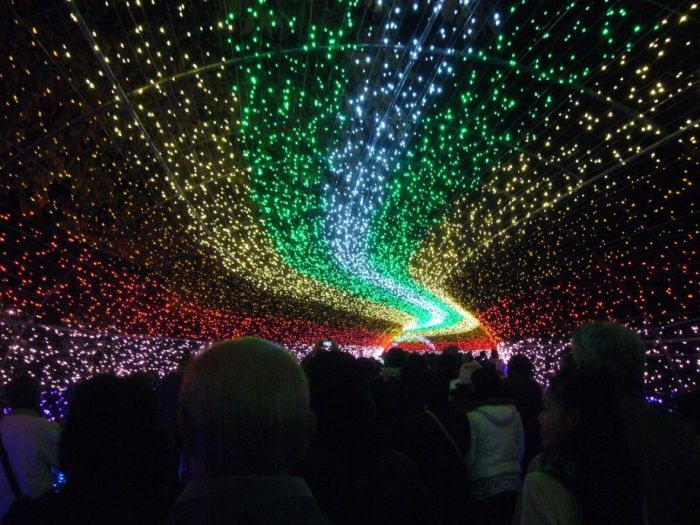 Japan’s Winter Light Festival (15 pics)