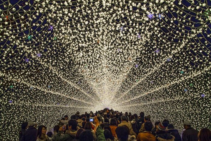 Japan’s Winter Light Festival (15 pics)