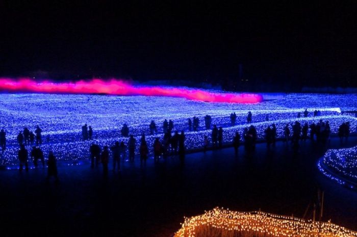 Japan’s Winter Light Festival (15 pics)