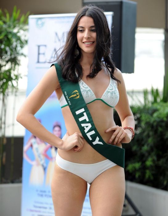 Miss Earth 2012 (27 pics)