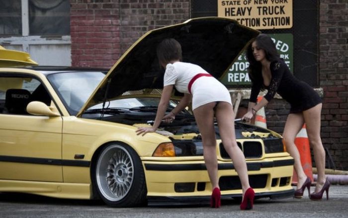 Pretty Girls in Tight Dresses (45 pics)