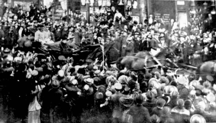 People Celebrating the End of World War I (31 pics)