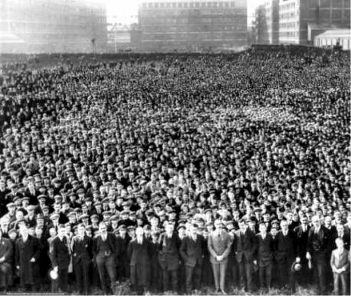 People Celebrating the End of World War I (31 pics)