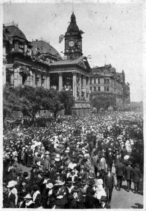 People Celebrating the End of World War I (31 pics)