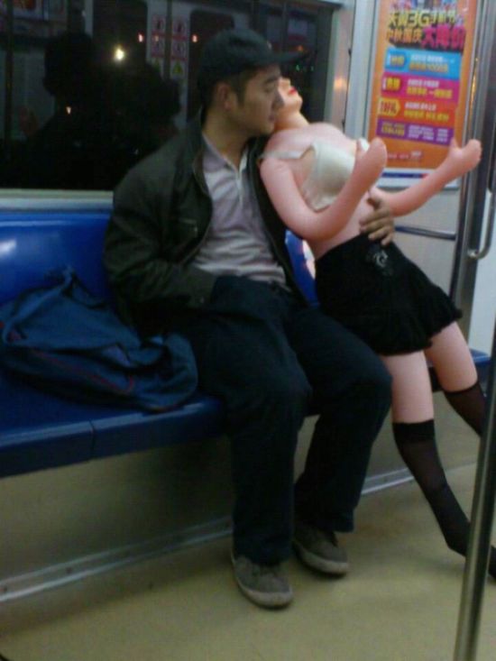 Man and His Girlfriend (4 pics)