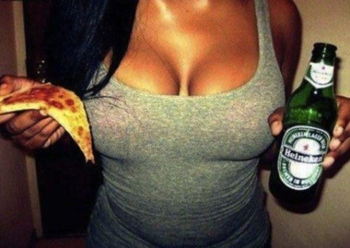 girls_pizza_