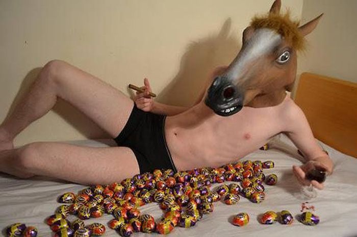 Just Horsing Around (41 pics)