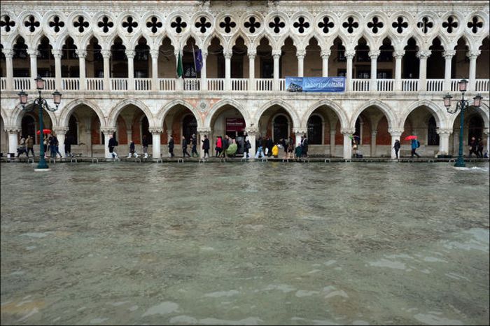 The Recent Flooding in Venice (29 pics)